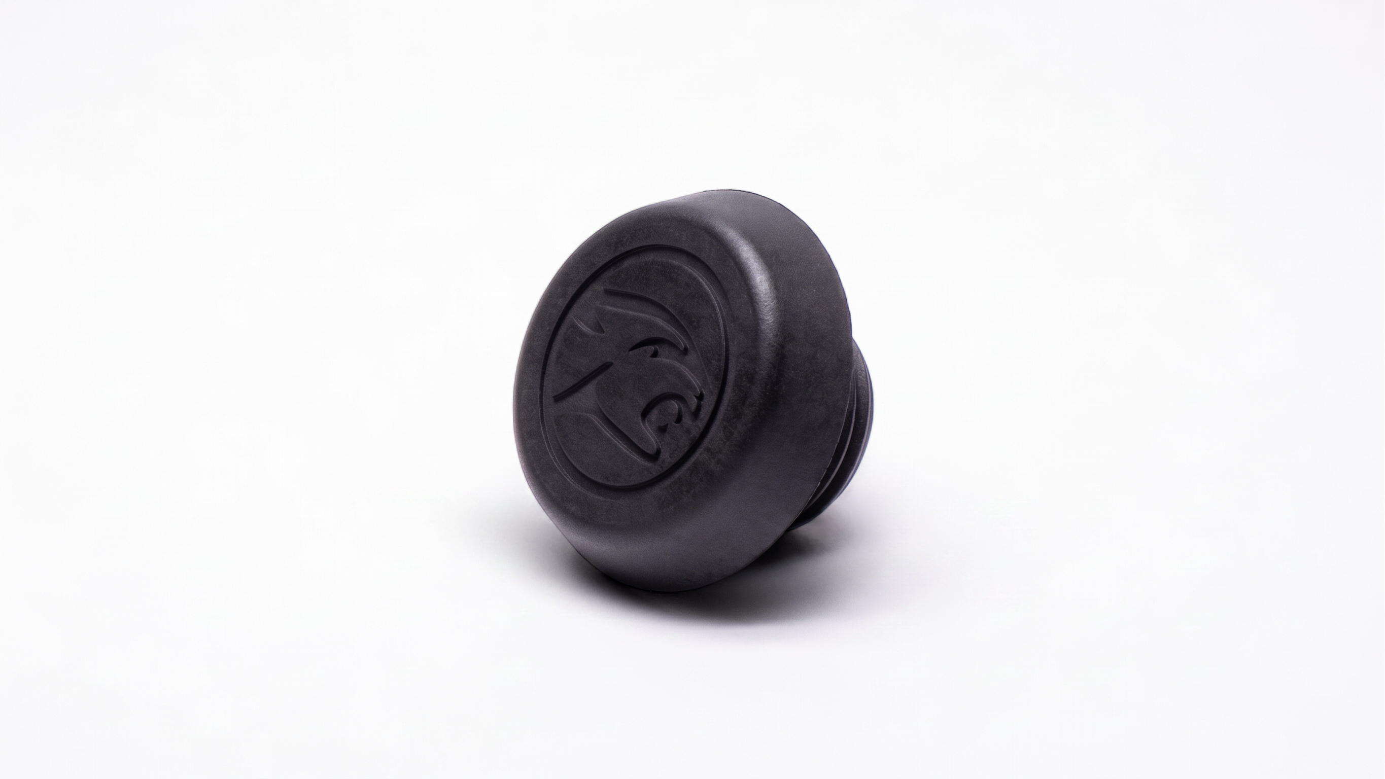 Predator Cue Bumper with Circled Cat Head